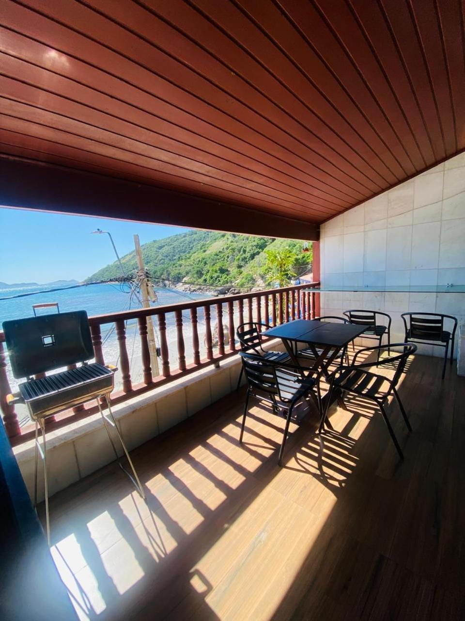 Apartamento de 1 Quarto com Vista do Mar e Varanda